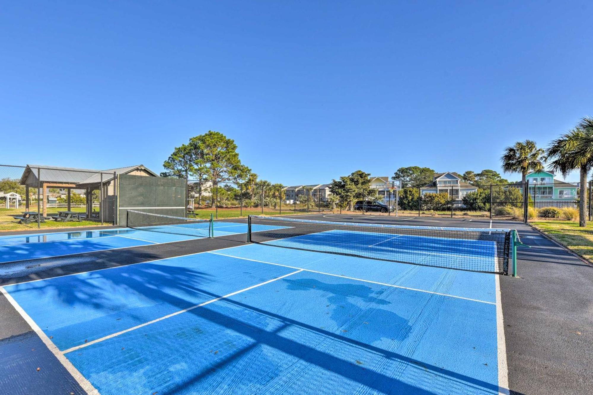 St Helena Island Condo With Pool And Beach Access! Oceanmarsh Subdivision Exterior photo